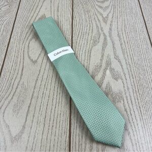 532 - Calvin Klein Tie Green CK21100185 Silk Blend MSRP $69.50
